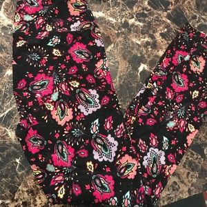 LuLaRoe OS paisley leggings